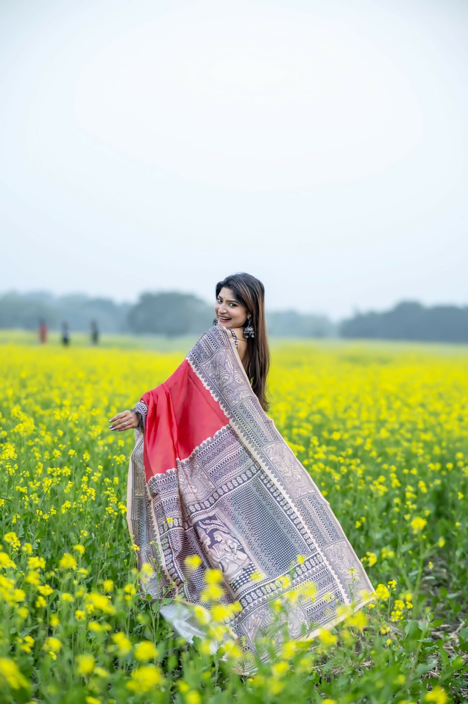 Vishnu Weaves Women's Red Soft Tussar Silk Saree with Blouse - Swadesiicart