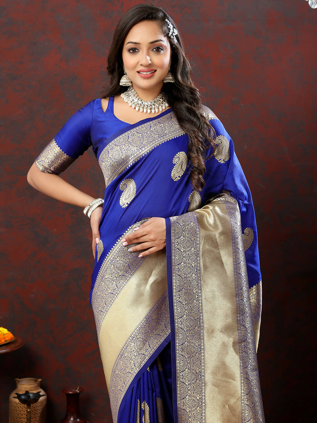 Lorenvalley Fashion Blue Soft Silk Woven Design Gold Zari Weaving Saree - Swadesiicart