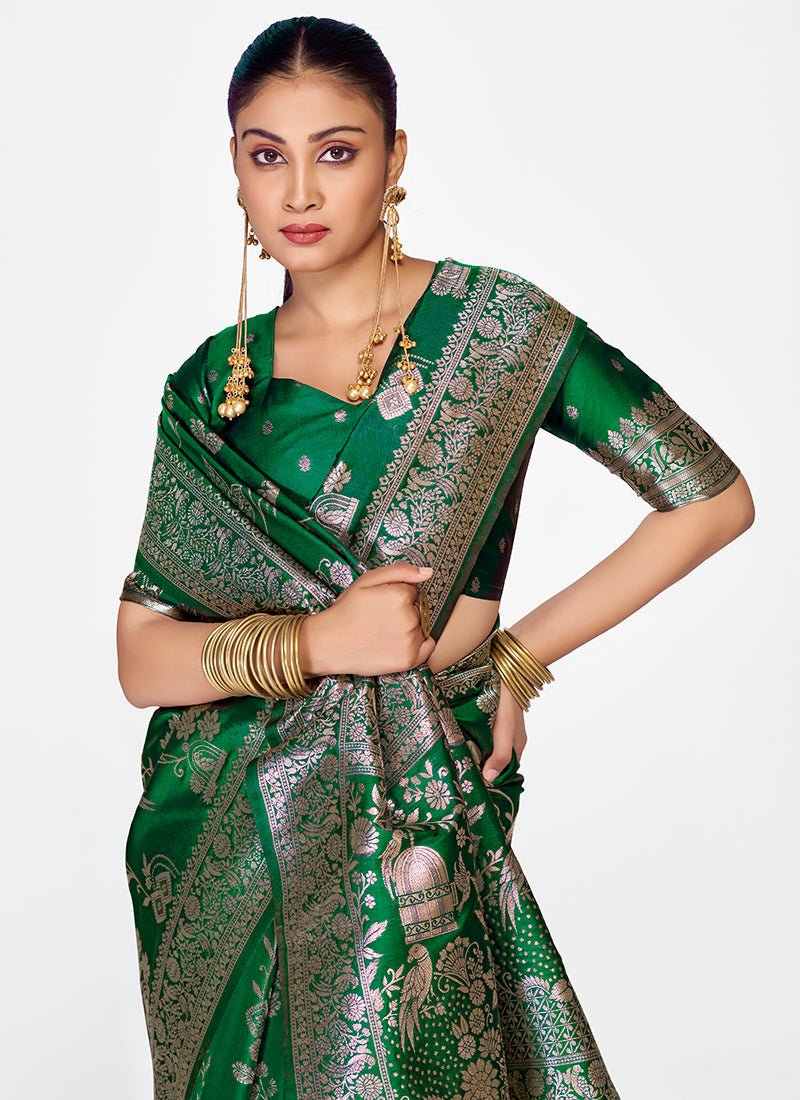 Vellora Emerald Green Banarasi Silk Saree with Intricate Zari Work | Swadesiicart