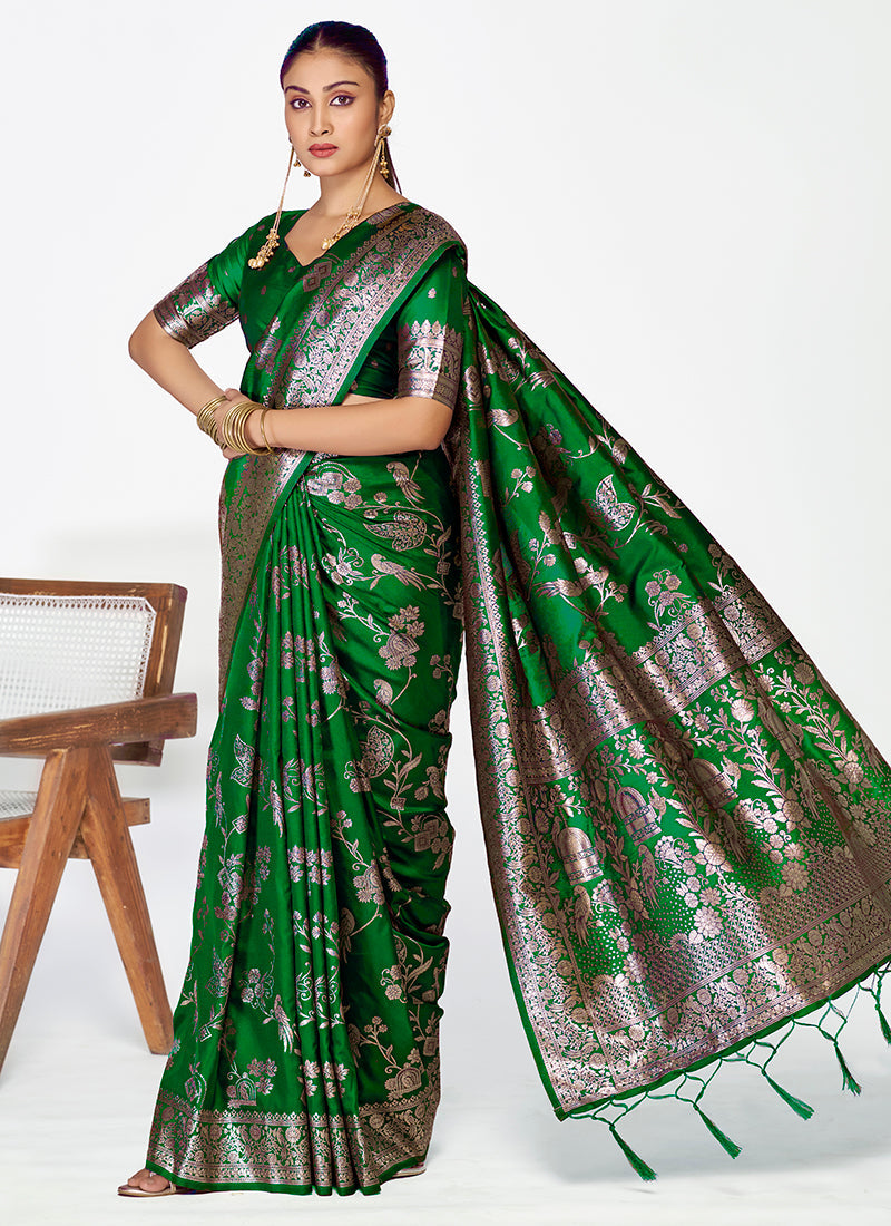 Vellora Emerald Green Banarasi Silk Saree with Intricate Zari Work | Swadesiicart