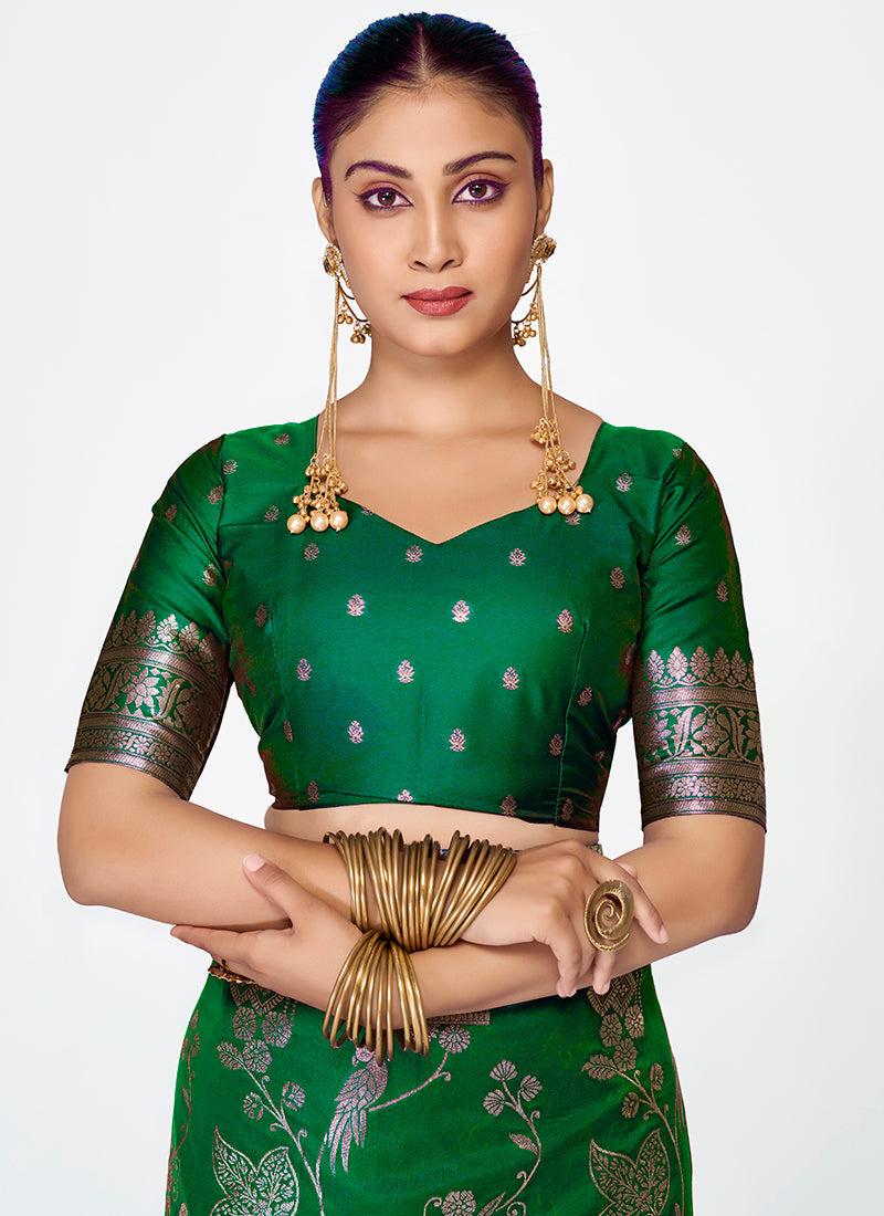 Vellora Emerald Green Banarasi Silk Saree with Intricate Zari Work | Swadesiicart