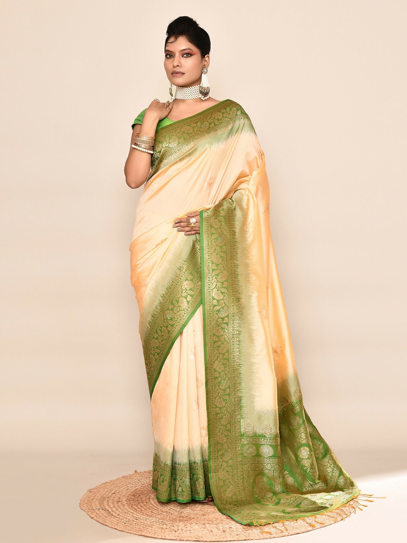 Joban Fashion Light Yellow & Parrot Green Plain With Weaving Border Banarasi Silk Sarees | Swadesiicart