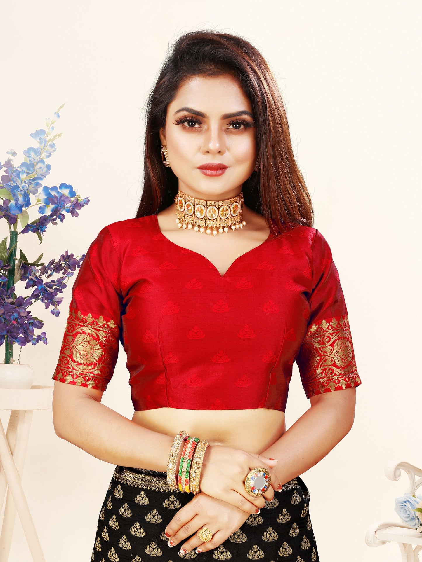 Vedant Vastram Litchi Silk Designer Banarasi Saree - Black | Swadesiicart