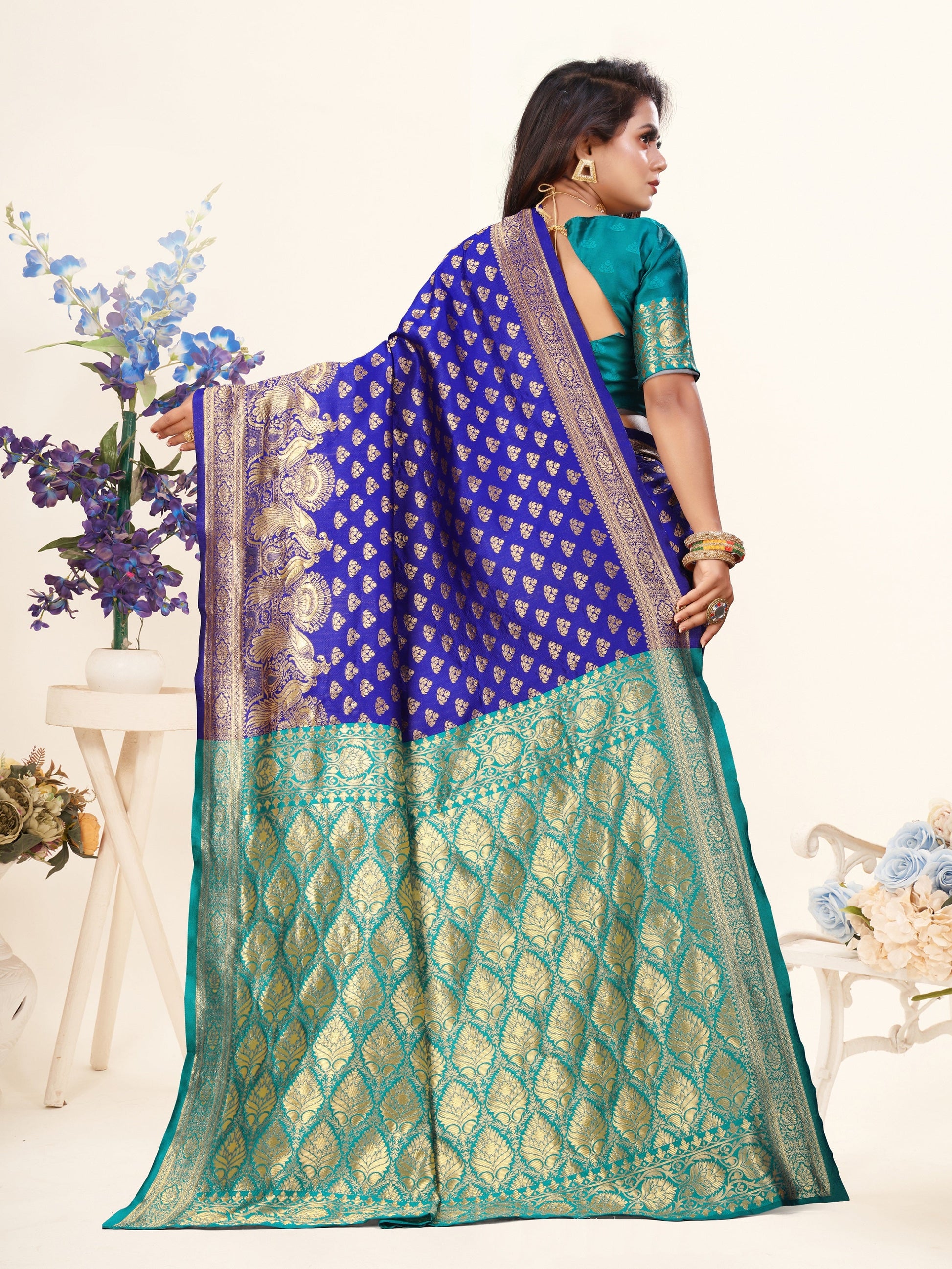 Vedant Vastram Litchi Silk Designer Banarasi Saree - Violate | Swadesiicart