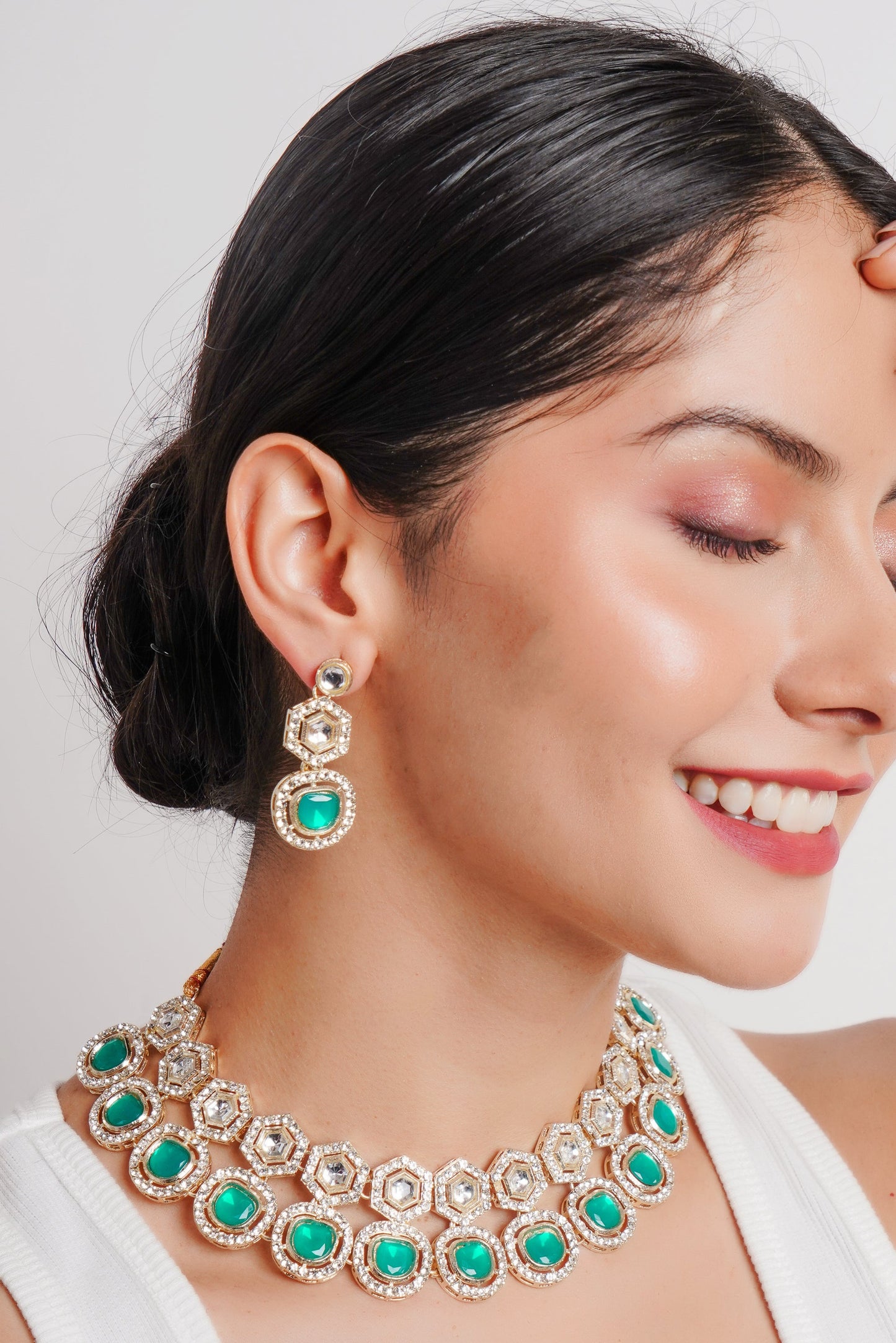 Divisha Alloy Gold-plated Green Jewellery Set | Swadesiicart