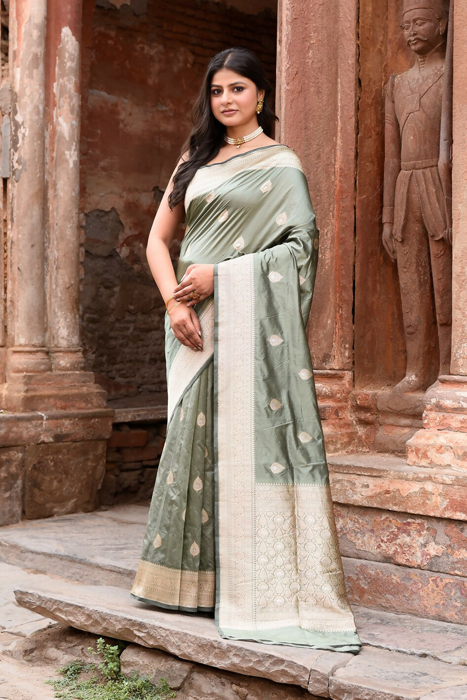 Joban Fashion Dusty Olive Banarasi Katan Pure Handloom Silk Saree | Swadesiicart