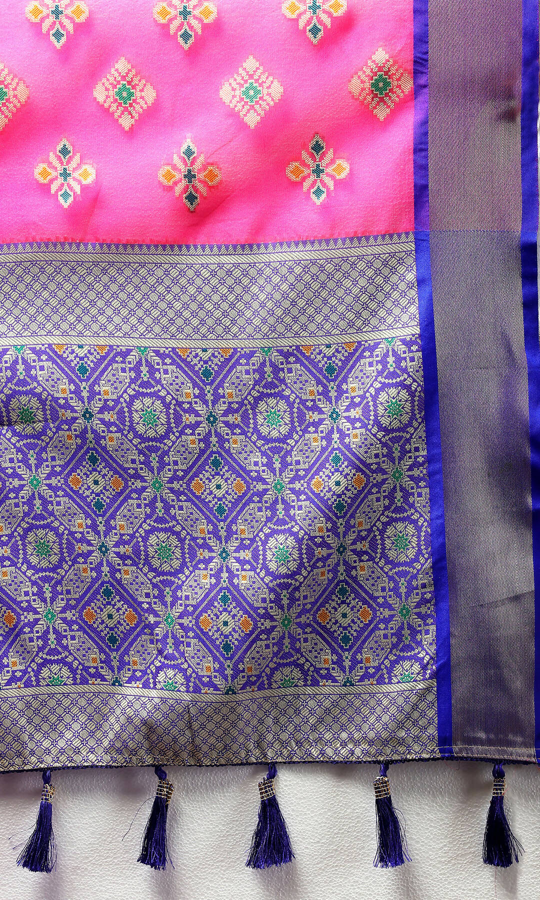 Lorenvalley Fashion Pink Organza Silk Woven Design with Meenakari Weaving Saree - Swadesiicart