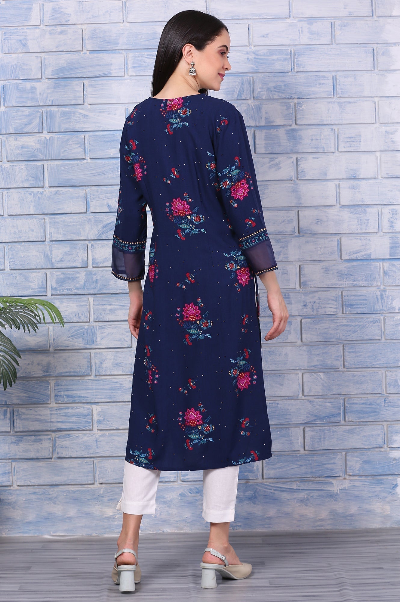 W for Woman Blue Floral Printed Rayon Straight Kurta