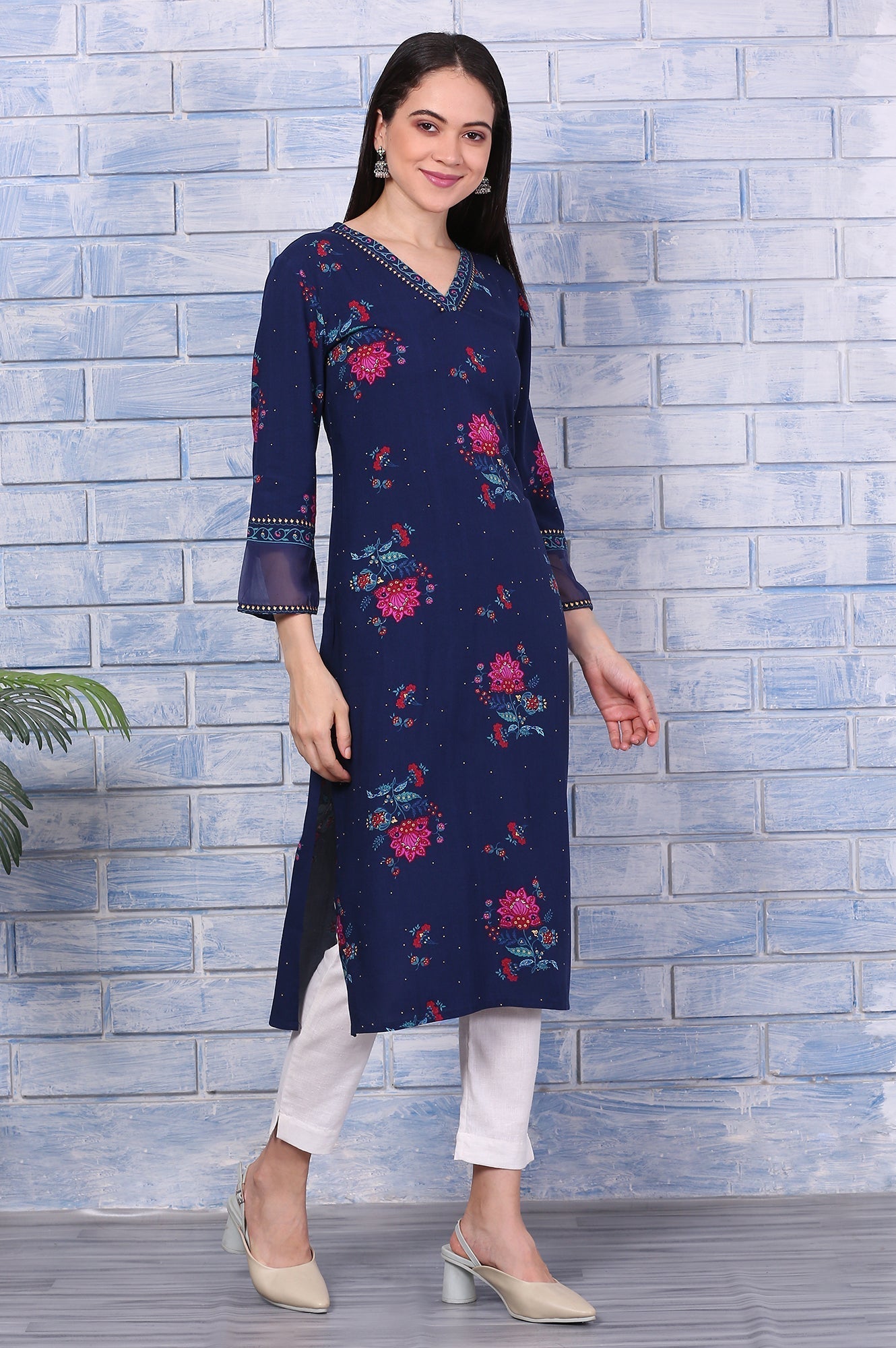 W for Woman Blue Floral Printed Rayon Straight Kurta