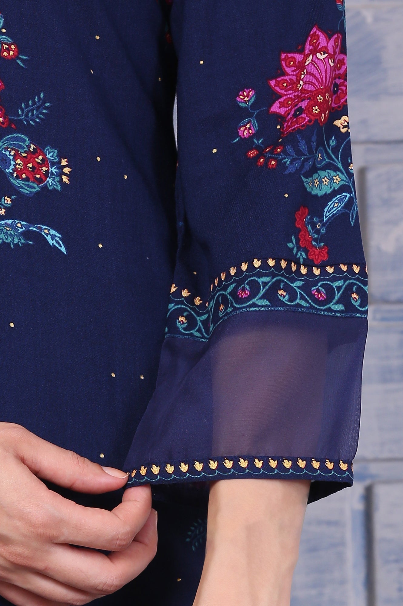 W for Woman Blue Floral Printed Rayon Straight Kurta