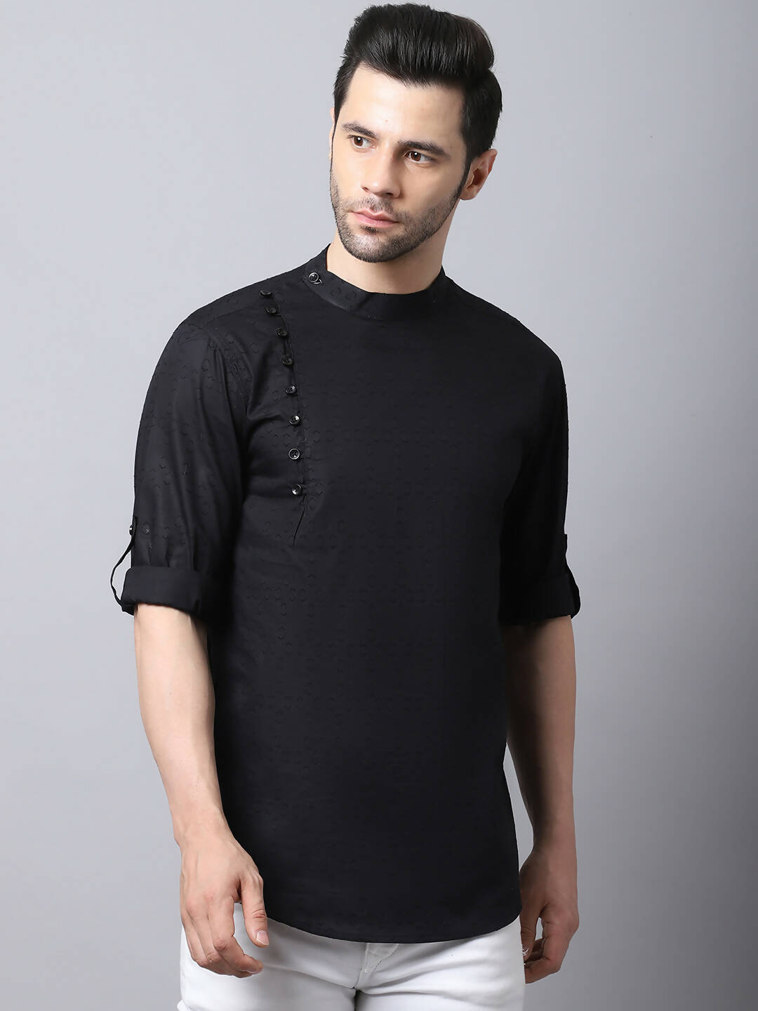 Even Apparels Black Pure Cotton Men's Kurta With Side Placket | Swadesiicart