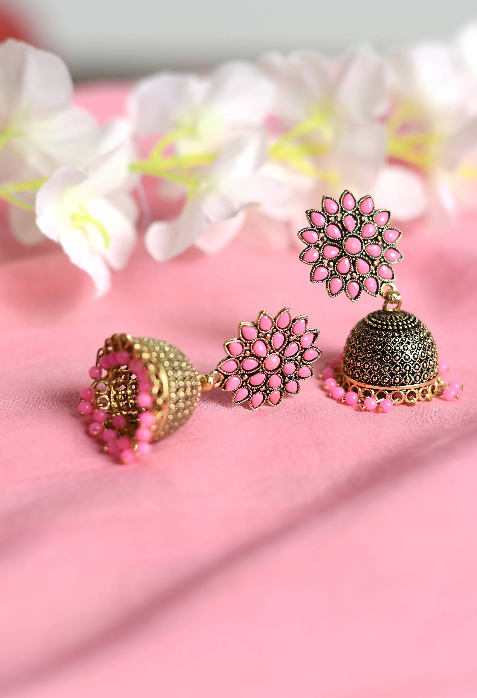 Mominos Fashion Johar Kamal Beautiful Kundan Work Jhumka With Baby Pink Beads - Swadesiicart