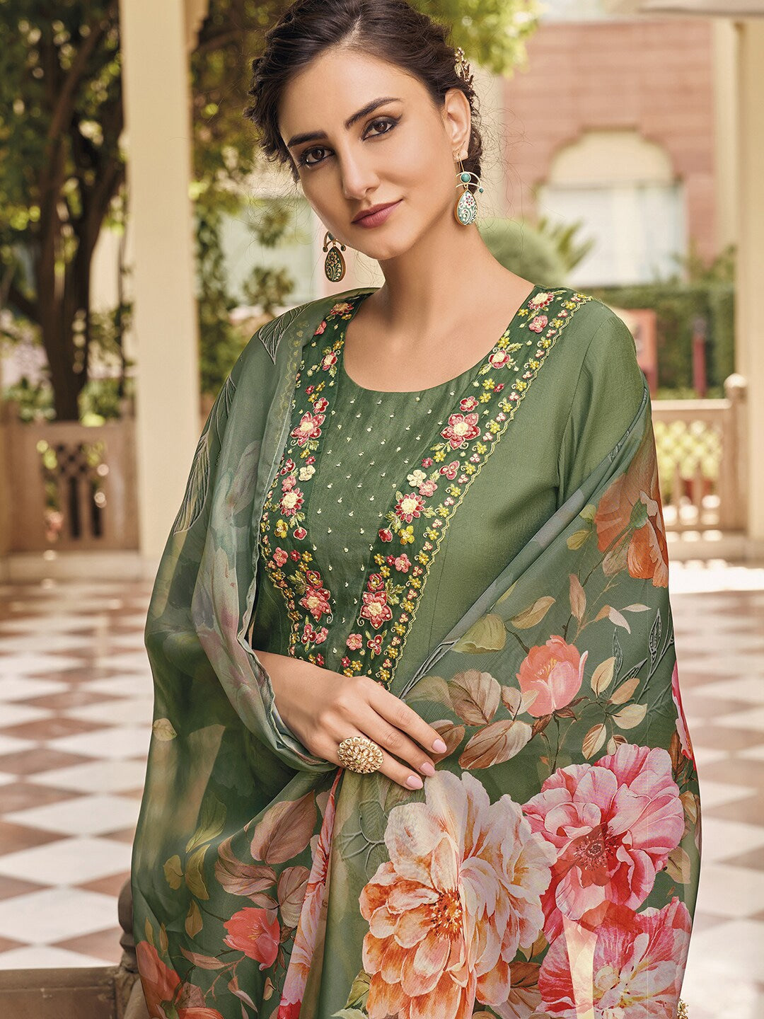 Indian Clothing NOZ2TOZ Women's Muslin Green Party Wear Embroidered Kurta With Pant And Duppata Set - Noz2Toz