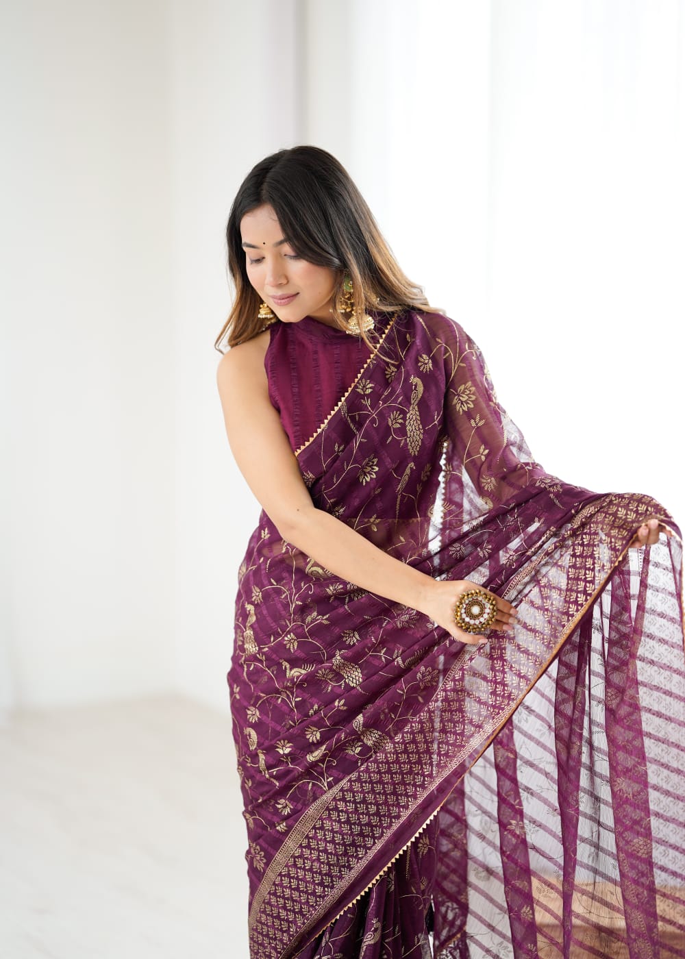 Lorenvalley Fashion Wine Solo Georgette Superb Finishing Foils Print & Fancy Zalar Lace in Border Saree with Blouse - Swadesiicart