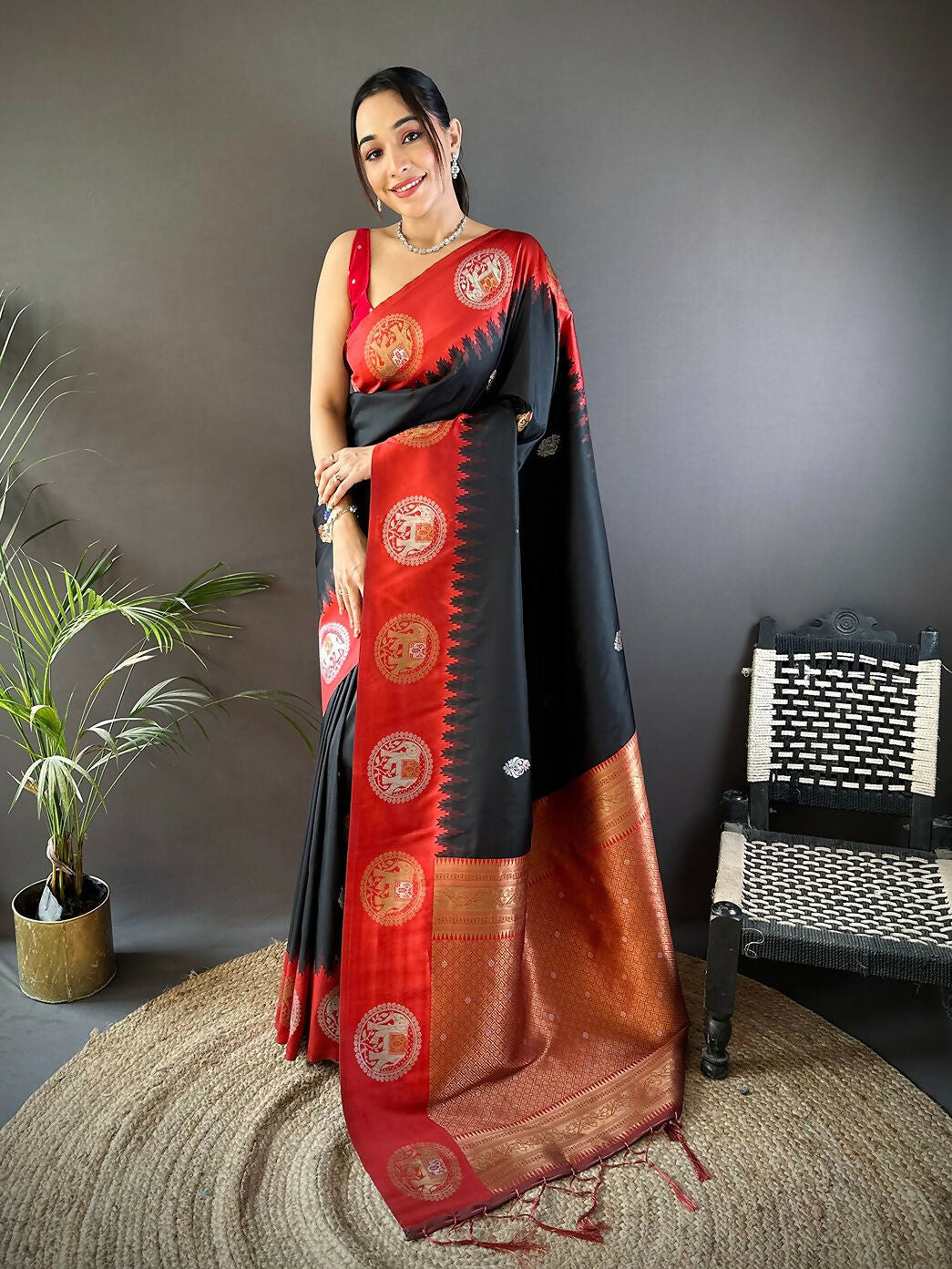Joban Fashion Red Butti Banarasi Silk Sarees | Swadesiicart