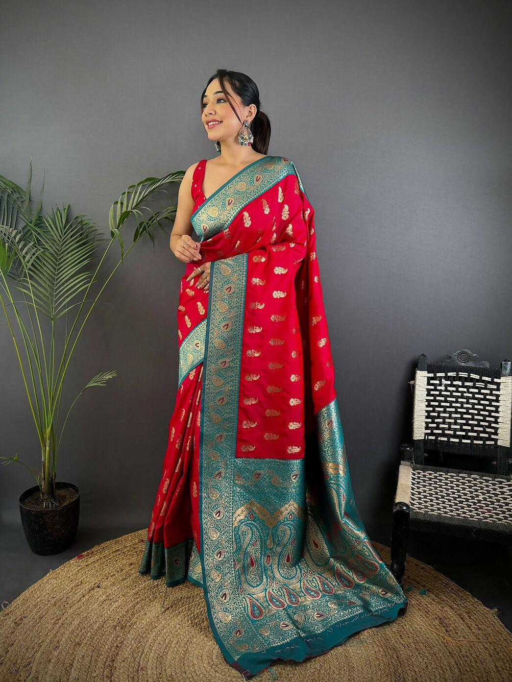 Joban Fashion Banarasi Red Woven Butti Soft Silk Saree | Swadesiicart