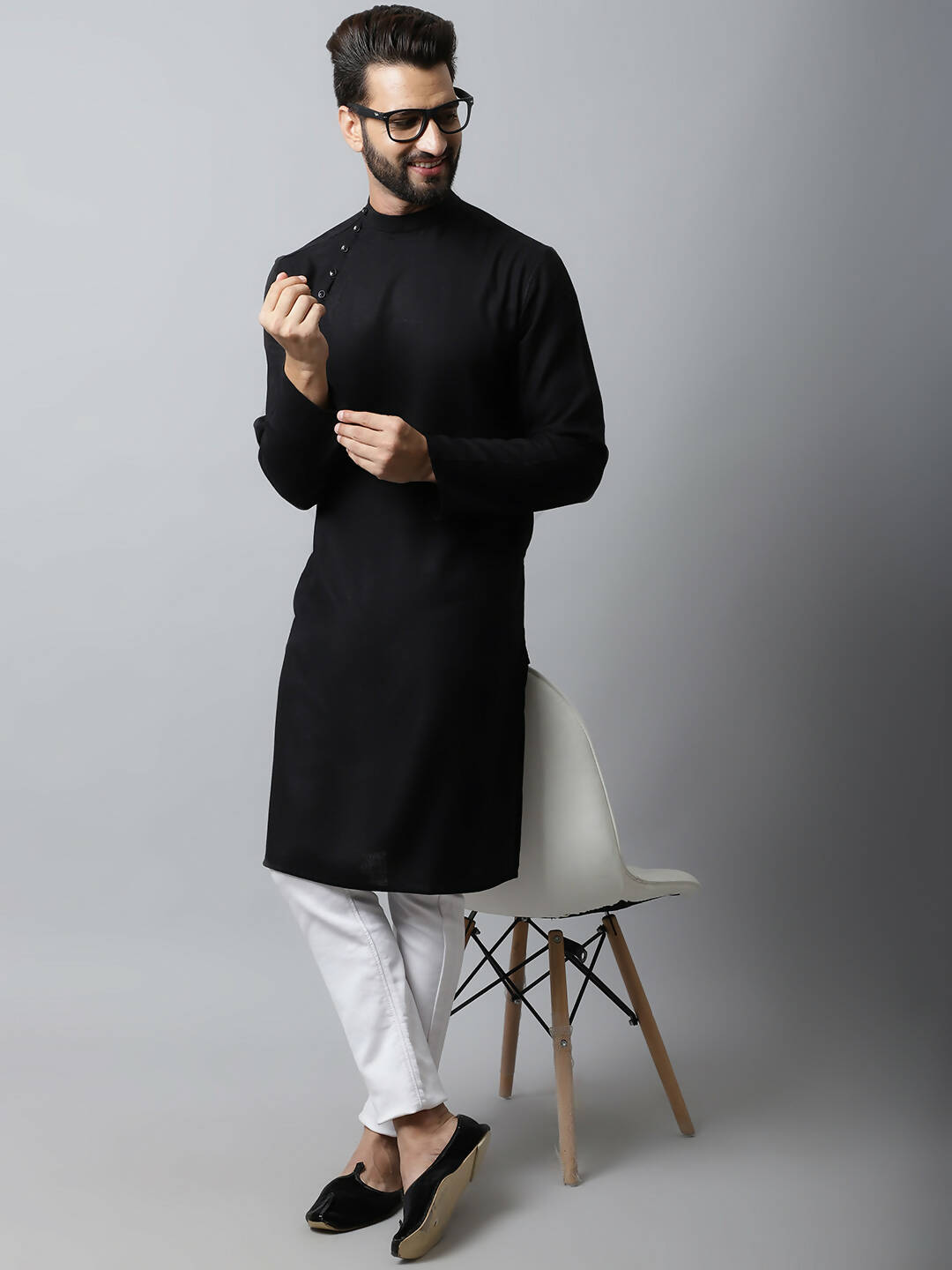 Even Apparels Black Color Linen Linen Men's Kurta With Side Placket (LN761) | Swadesiicart
