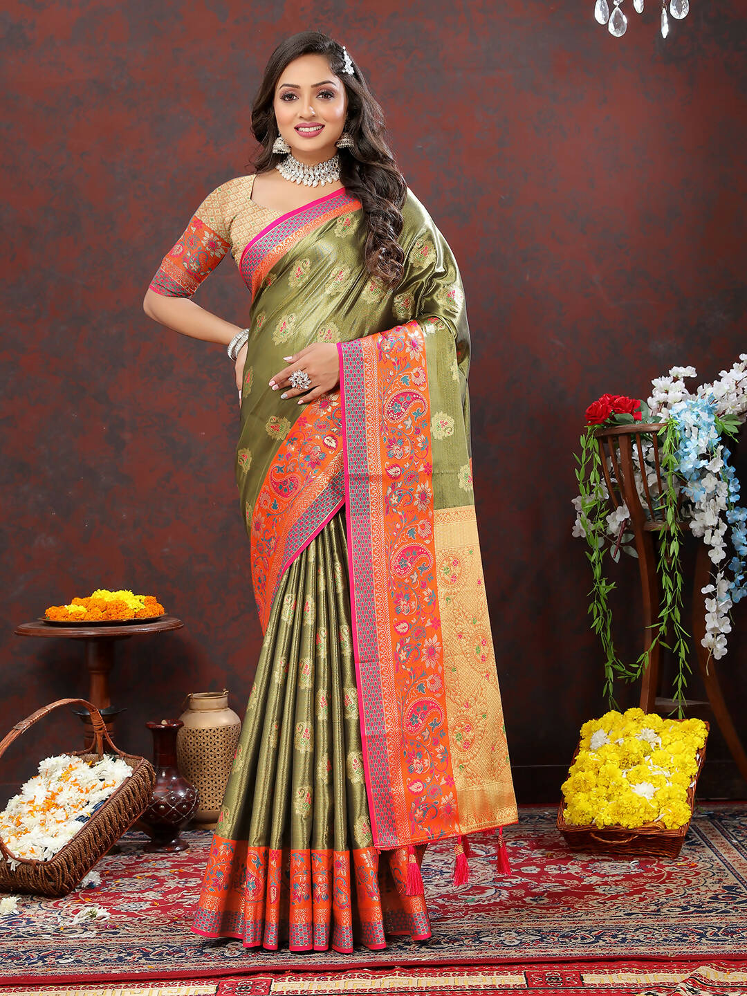 Lorenvalley Fashion Mehndi Kanjivaram Silk Woven Design with Zari Weaving Saree - Swadesiicart