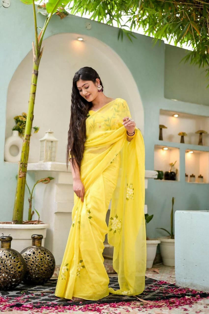 Exclusive Collection Beautiful Yellow Pure Cotton Hand Print Handloom Saree With Running Blouse Piece - Swadesiicart