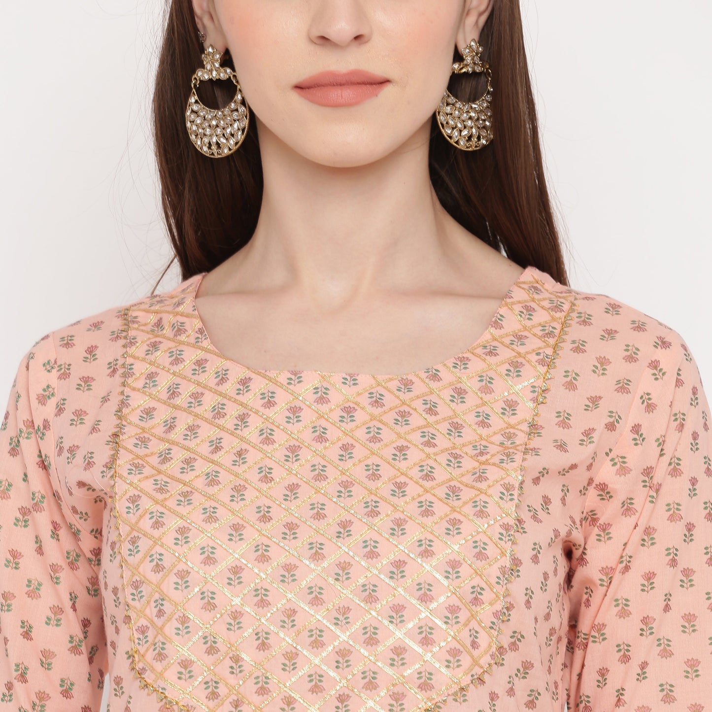 NOZ2TOZ Women's Foil Print & Gota Patti Work Straight Cotton Peach Kurta, Pant & Dupatta - Swadesiicart