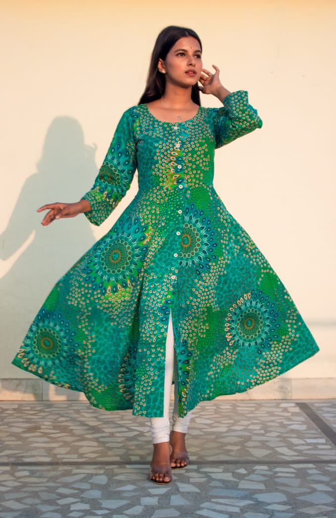 Jompers Women Green & White Printed Flared Kurta - Swadesiicart