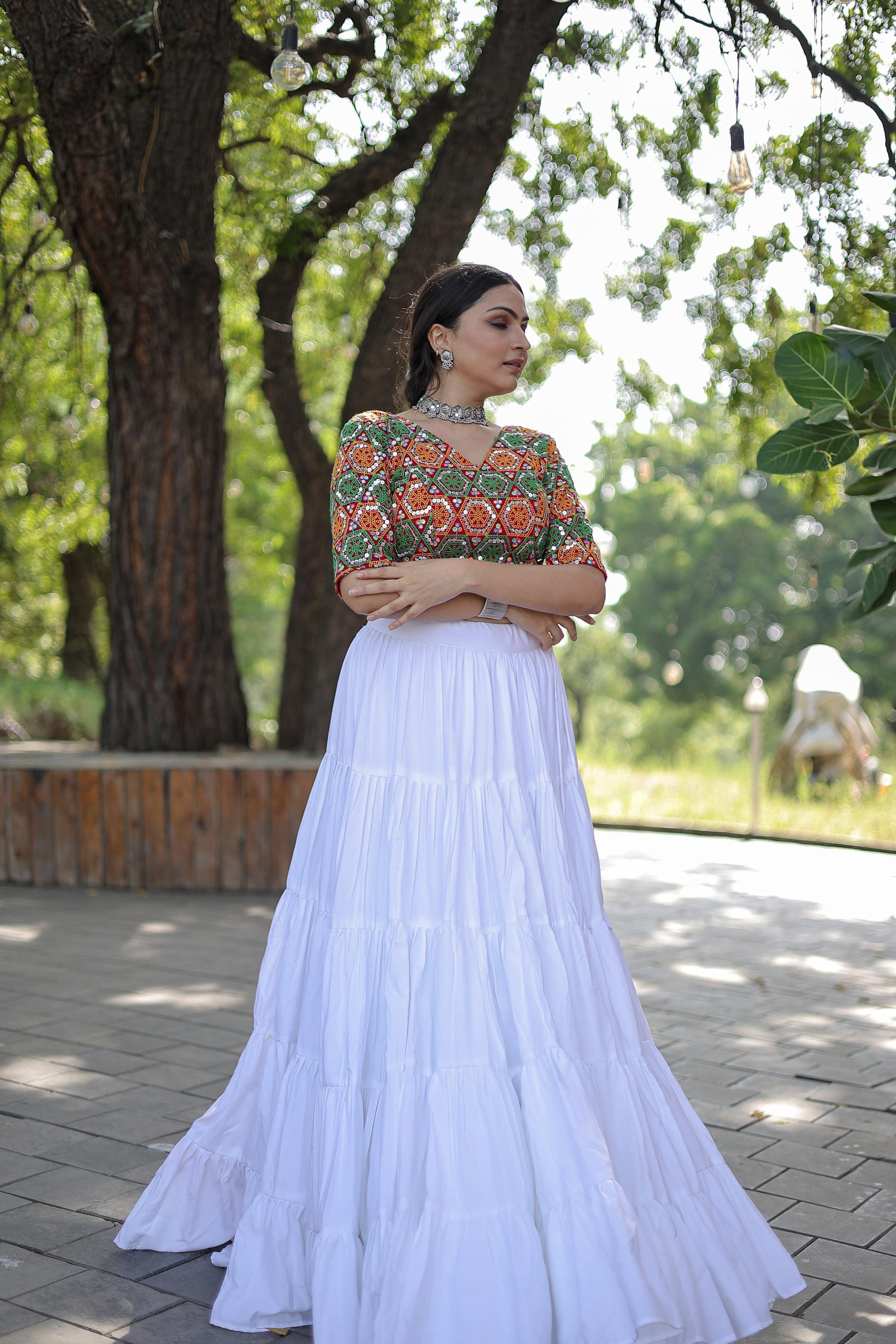 Lorenvalley White Premium Rayon Lehenga with Georgette Embroidered Traditional Thread work Choli | Swadesiicart