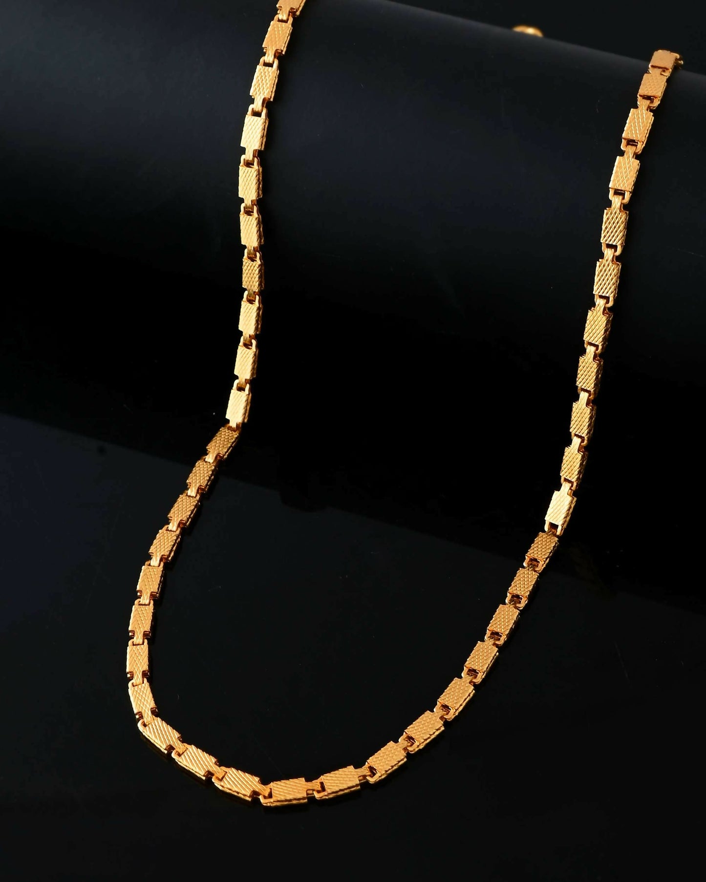 VOJ Gold-Polished Biscuit Shaped Chain For Men | Swadesiicart