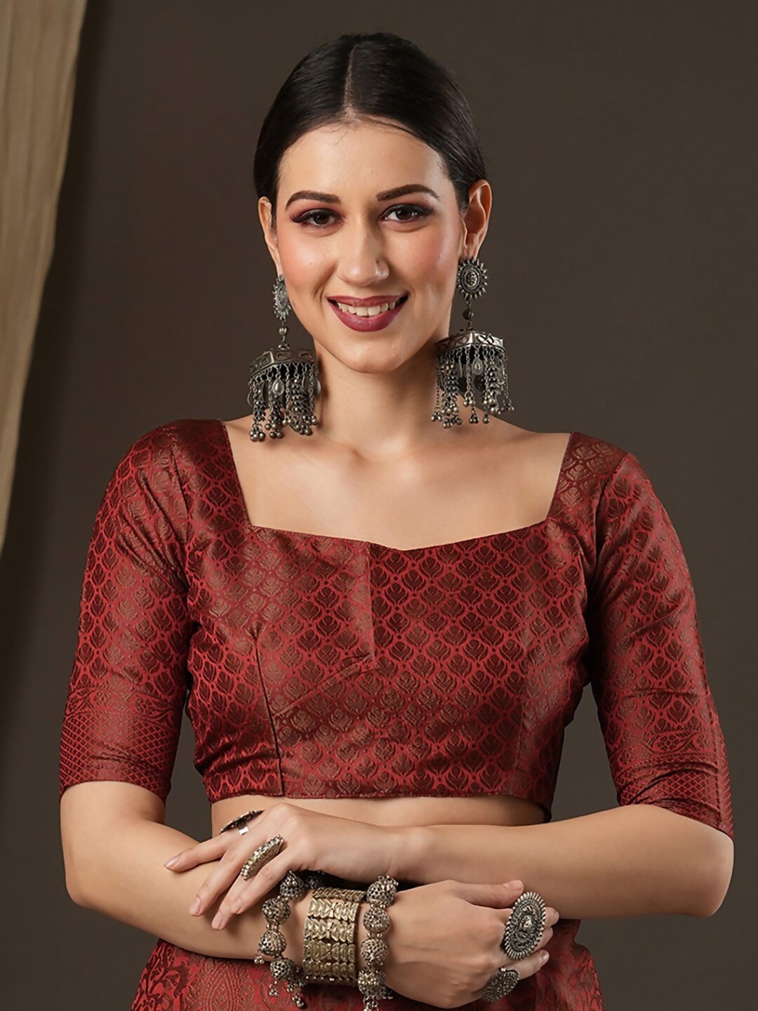 Saree Mall Maroon Woven Design Zari Silk Blend Banarasi Sarees | Swadesiicart