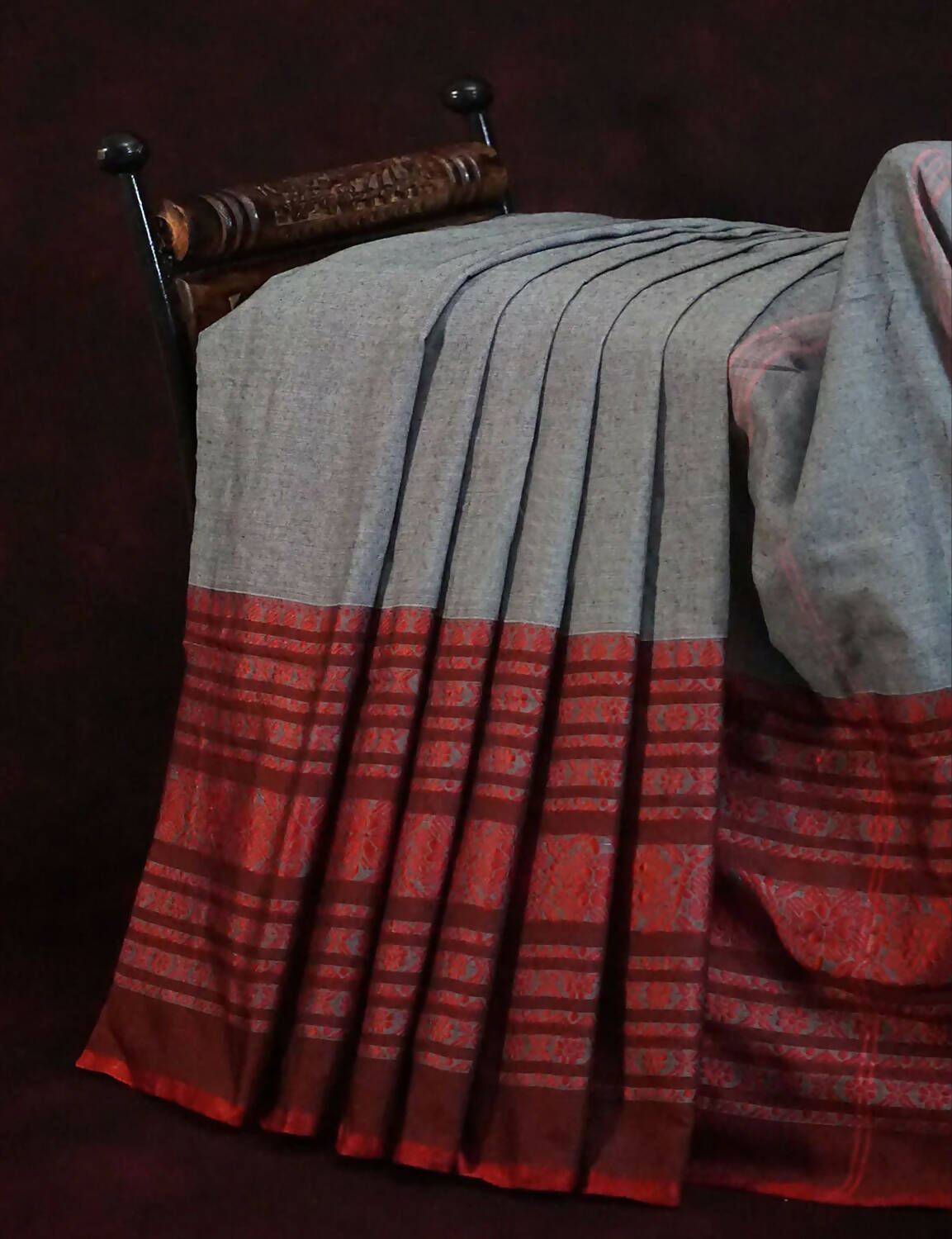 Grey Colour Contrast Thread Border Khadi Cotton Saree By Gayathri Reddy Designer Studio | Swadesiicart