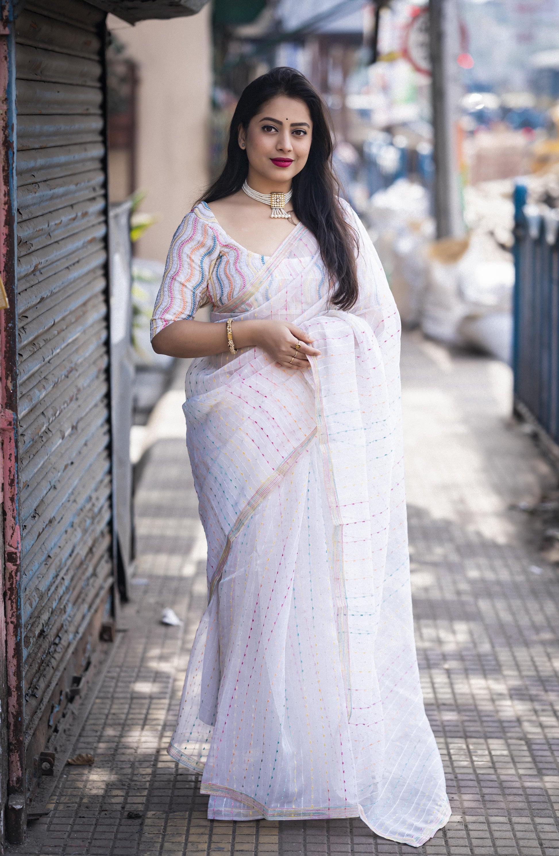 White Organza Thread Saree with Unstitched Blouse - Hiral Fashion | Swadesiicart