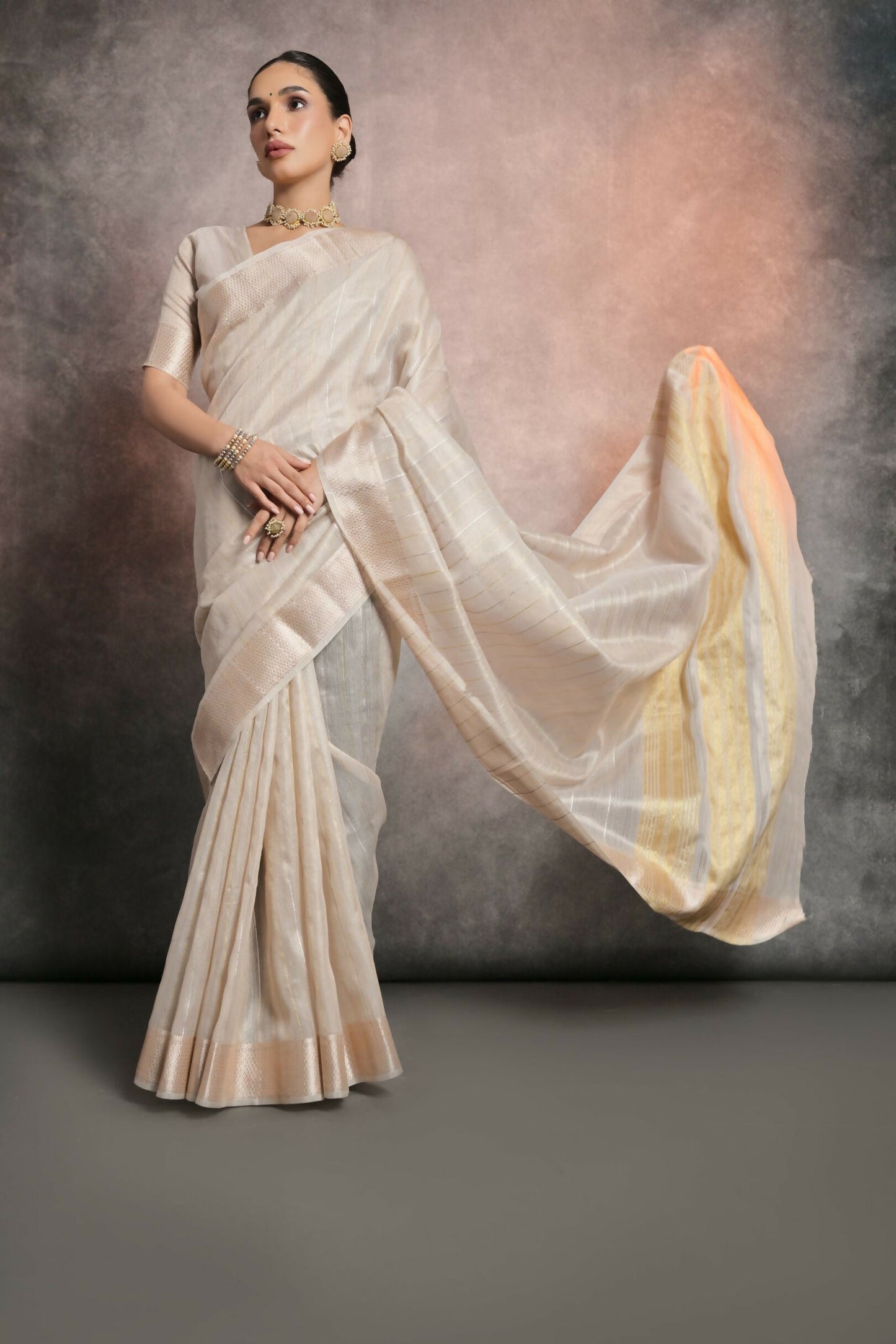 Vishnu Weaves Women's Cream Tissue Linen Zari Woven Saree with Blouse - Swadesiicart