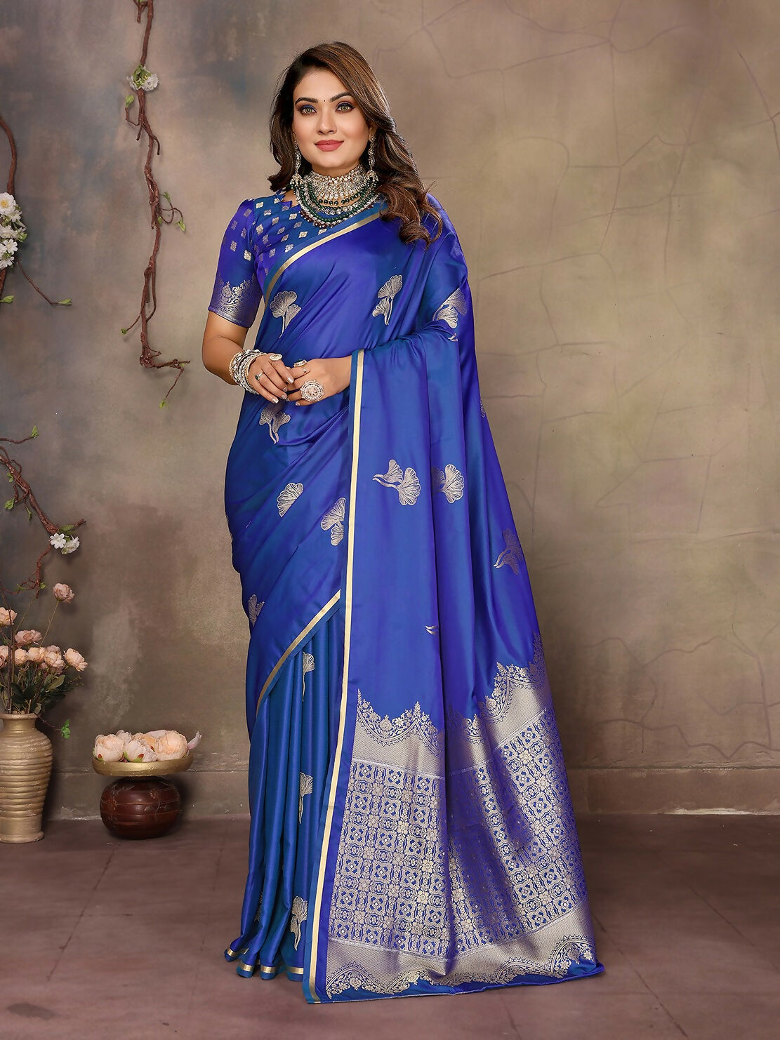 Joban Fashion Blue Floral Motifs Banarasi Silk Sarees | Swadesiicart