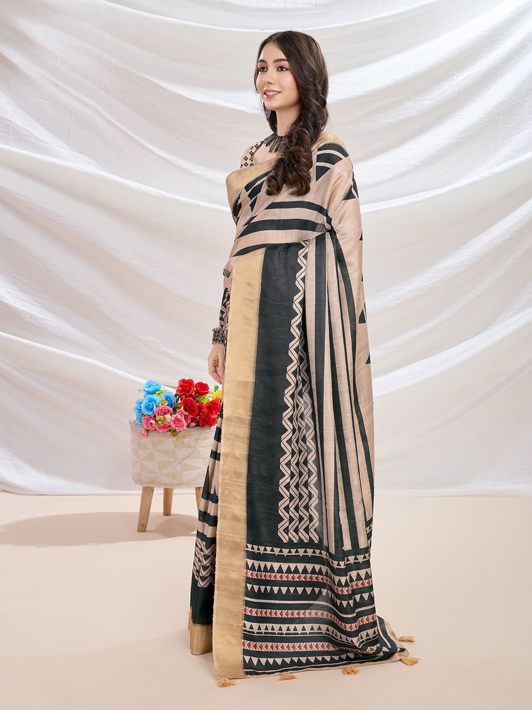Mitera Zari Silk Blend Banarasi Saree | Swadesiicart