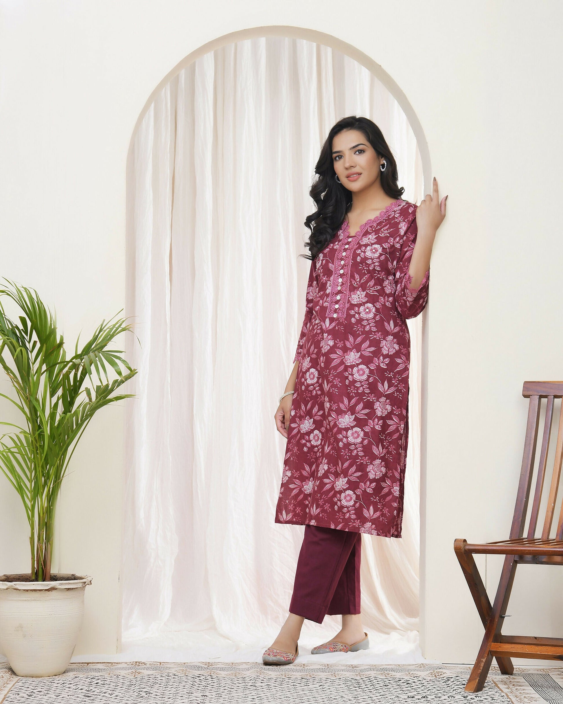 Vaasva Women Magenta Cotton Printed Straight Kurti With Pant | Swadesiicart
