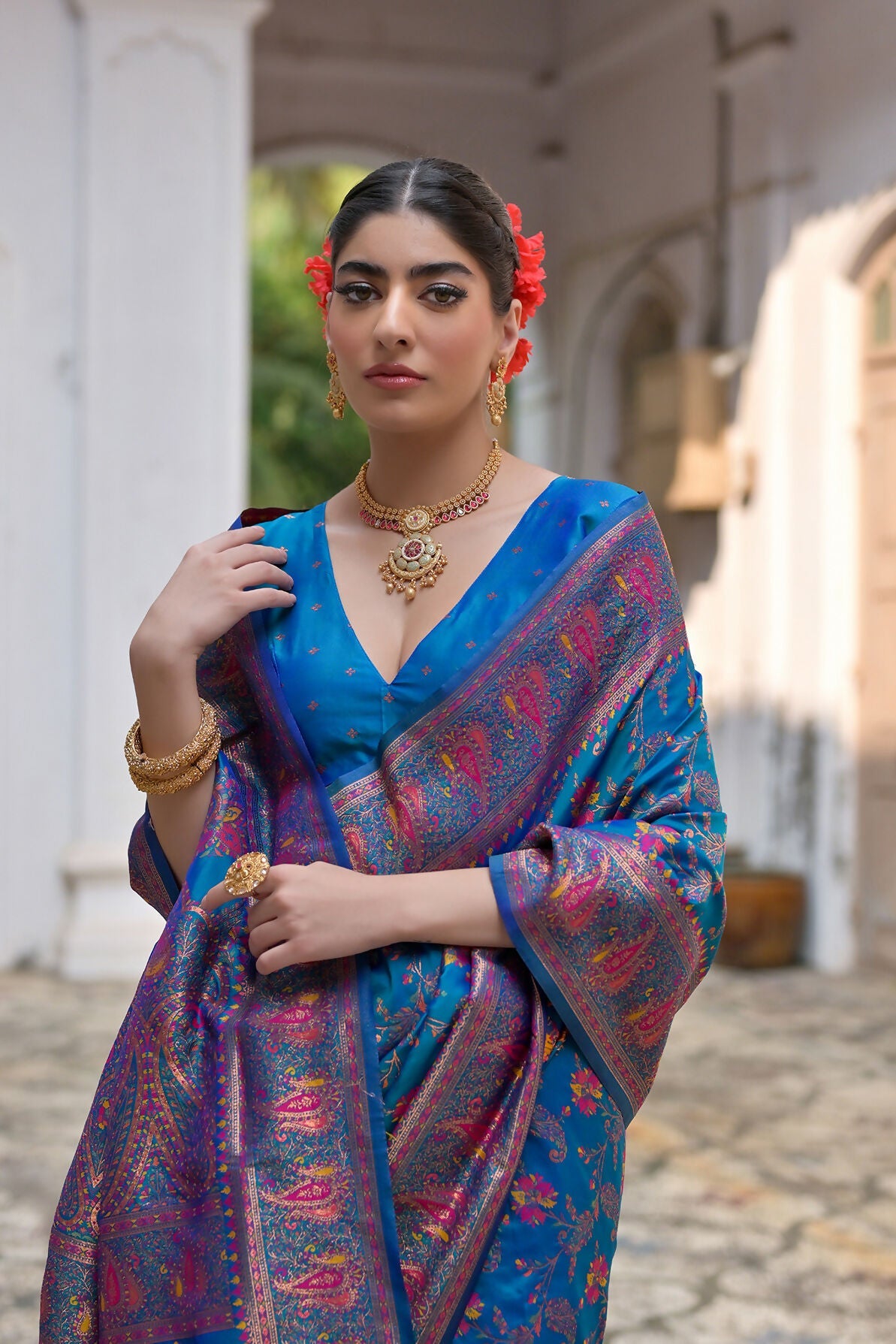 Vishnu Weaves Women's Firozi Silk Woven Saree with Blouse - Swadesiicart