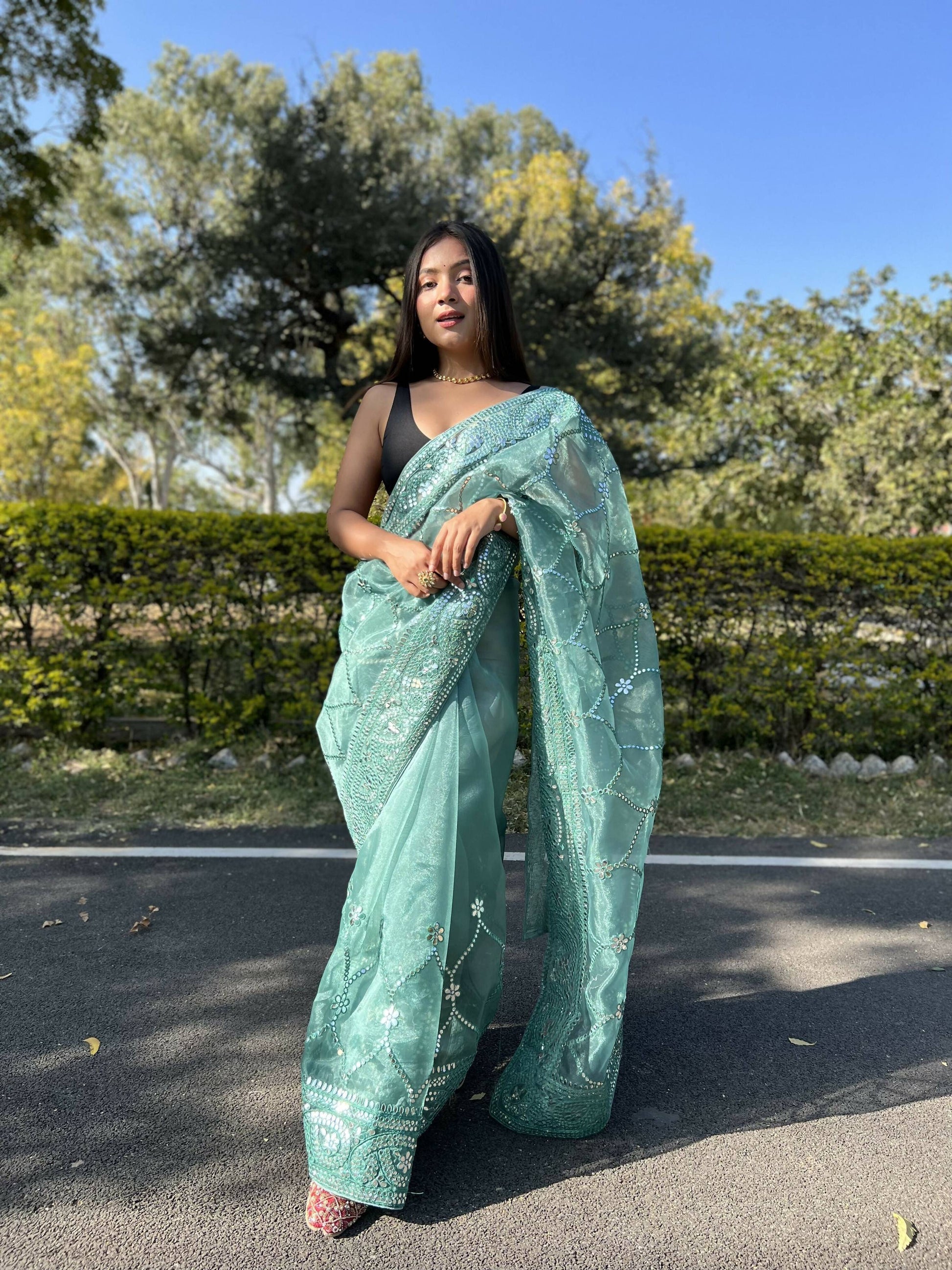 Vamsee Naina Green Organza Saree - Swadesiicart