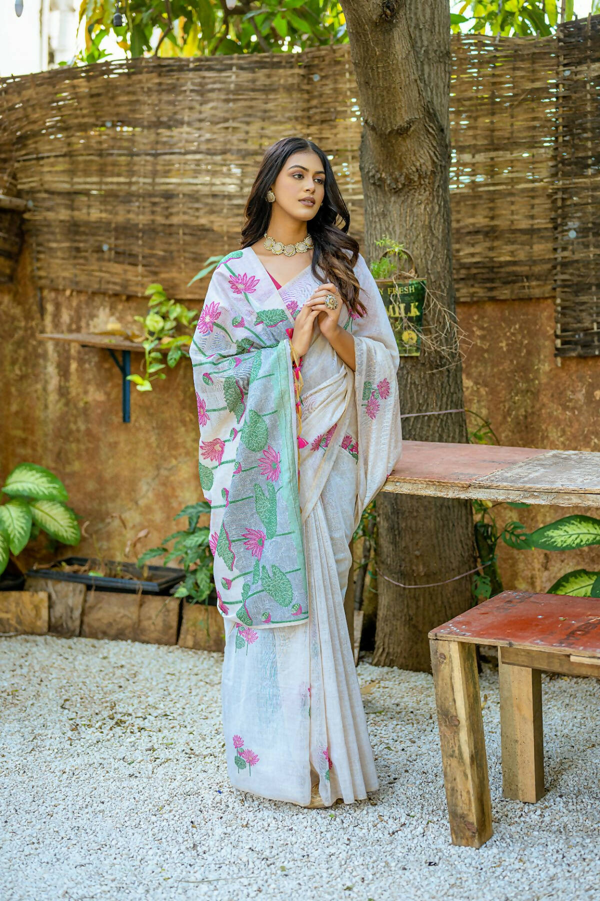 Vishnu Weaves Women's Pink Muga Cotton Woven Butti Saree with Blouse - Swadesiicart