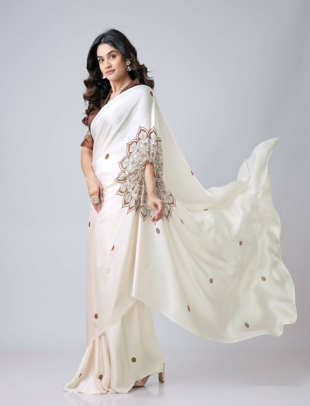 Vastranavya Ivory Mandala Print Free Hand Ready to Wear Saree | Swadesiicart