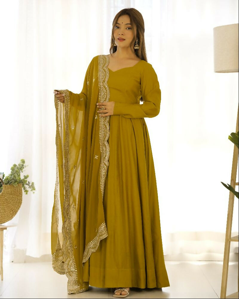 Joban Fashion Mehndi Kurta Set Chanderi Sequence Embroidery Work - Swadesiicart