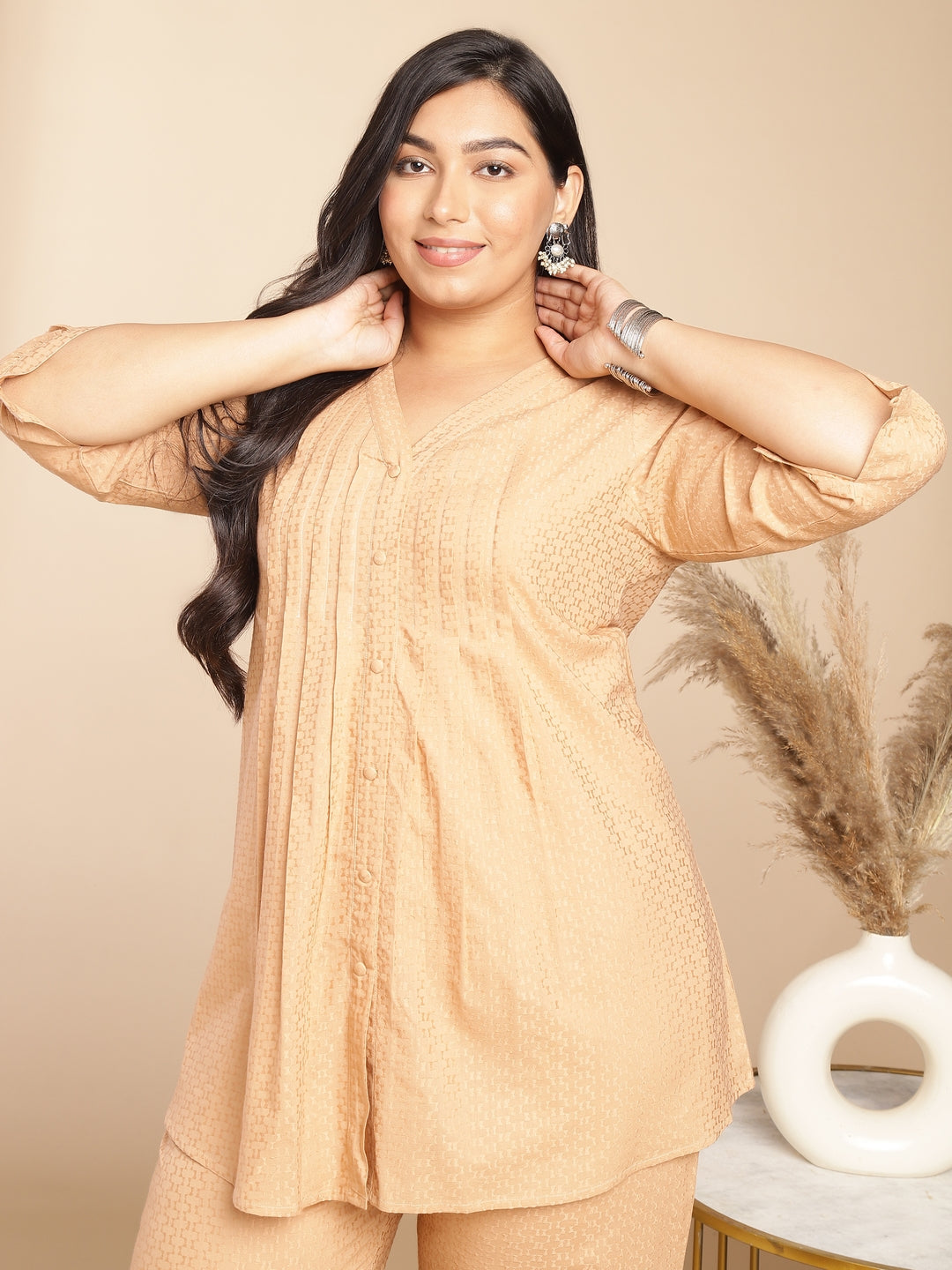 Janasya Pleated Jacquard Peach Self Design V-Neck Co-Ords - Swadesiicart