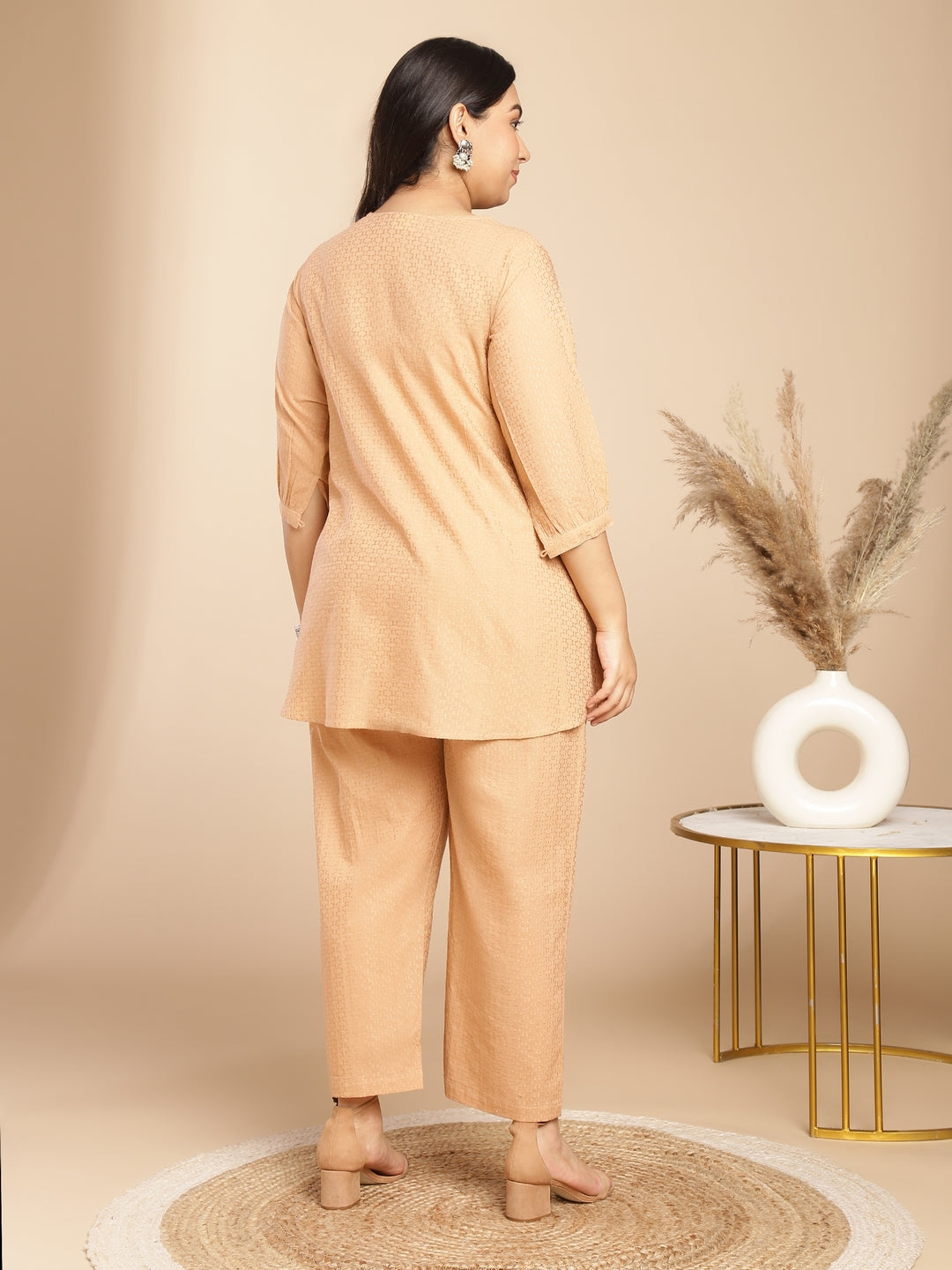 Janasya Pleated Jacquard Peach Self Design V-Neck Co-Ords - Swadesiicart