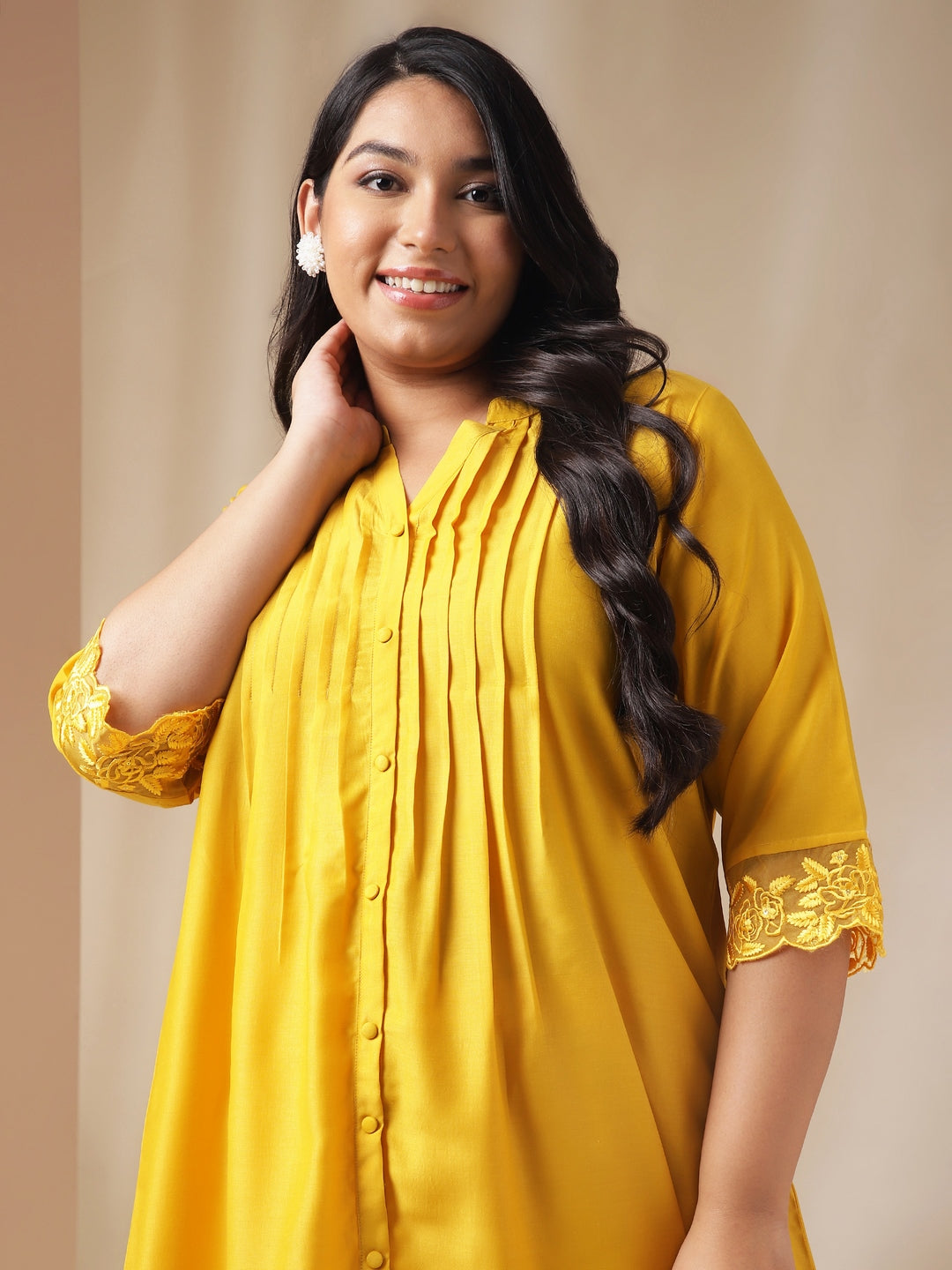 Janasya Pleated Muslin Yellow Solid Band Collar Kurta Set | Swadesiicart