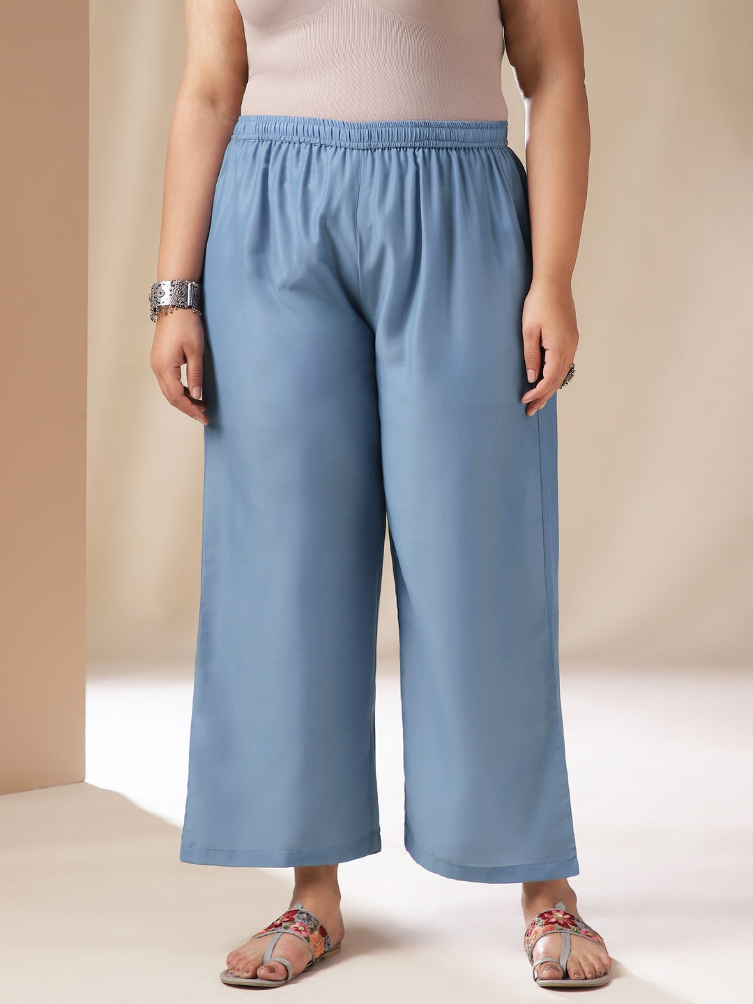 Janasya Gathering Muslin Blue Solid V-Neck Set | Swadesiicart