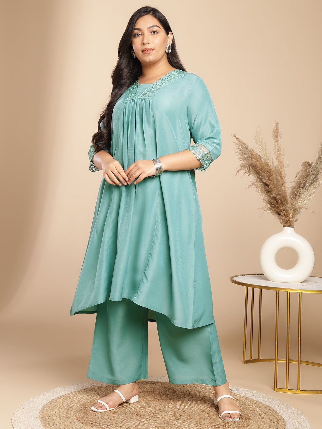 Janasya Gathering Muslin Sage Yoke Embroidery V-Neck Kurta Set | Swadesiicart