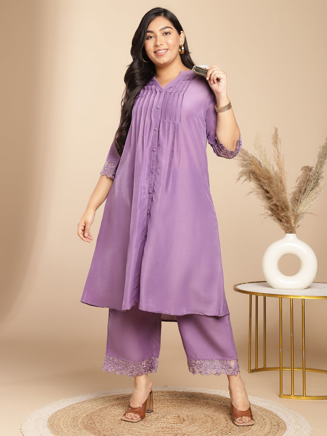 Janasya Pleated Muslin Lavender Embroidered V-Neck with Band Collar Kurta & Bottom | Swadesiicart