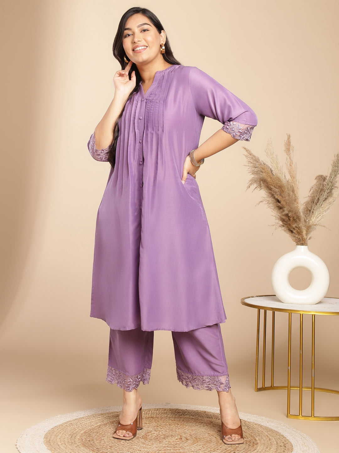 Janasya Pleated Muslin Lavender Embroidered V-Neck with Band Collar Kurta & Bottom | Swadesiicart