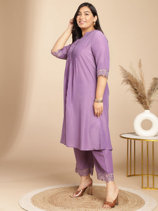 Janasya Pleated Muslin Lavender Embroidered V-Neck with Band Collar Kurta & Bottom | Swadesiicart