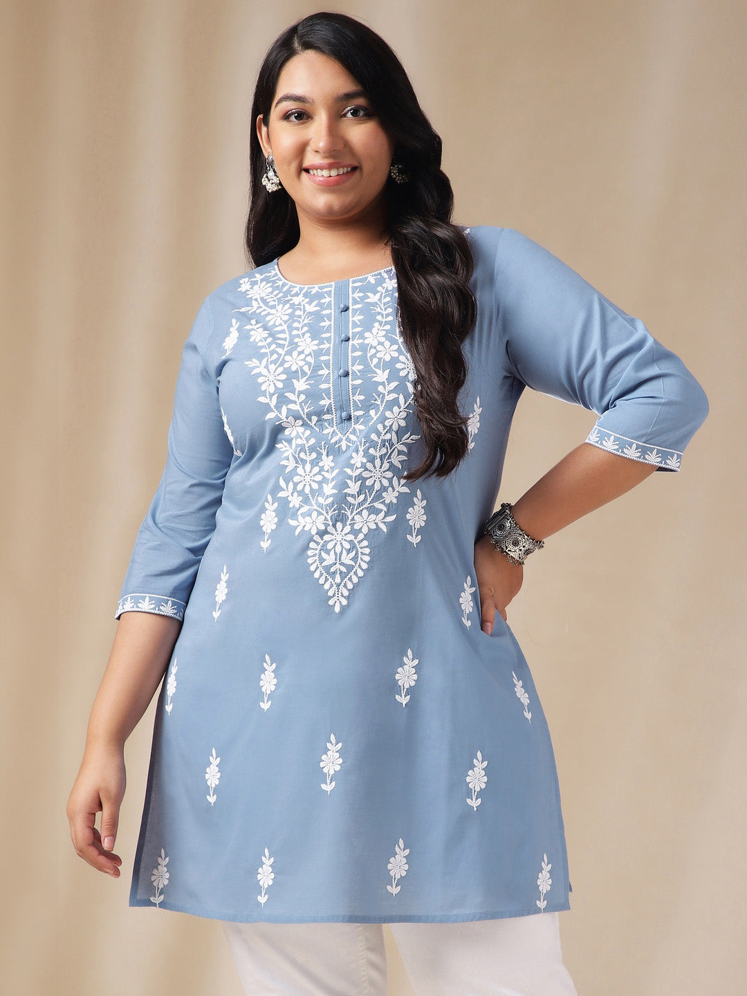 Janasya Regular Cambric Blue Embroidered Round Neck Tunic | Swadesiicart