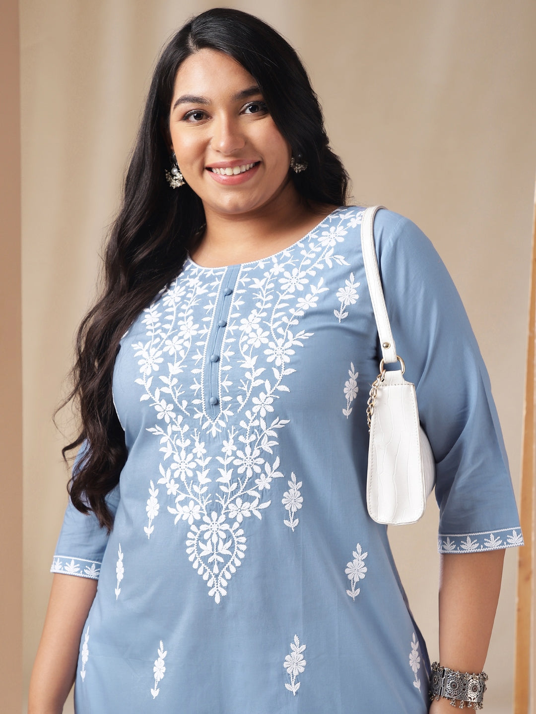 Janasya Regular Cambric Blue Embroidered Round Neck Tunic | Swadesiicart