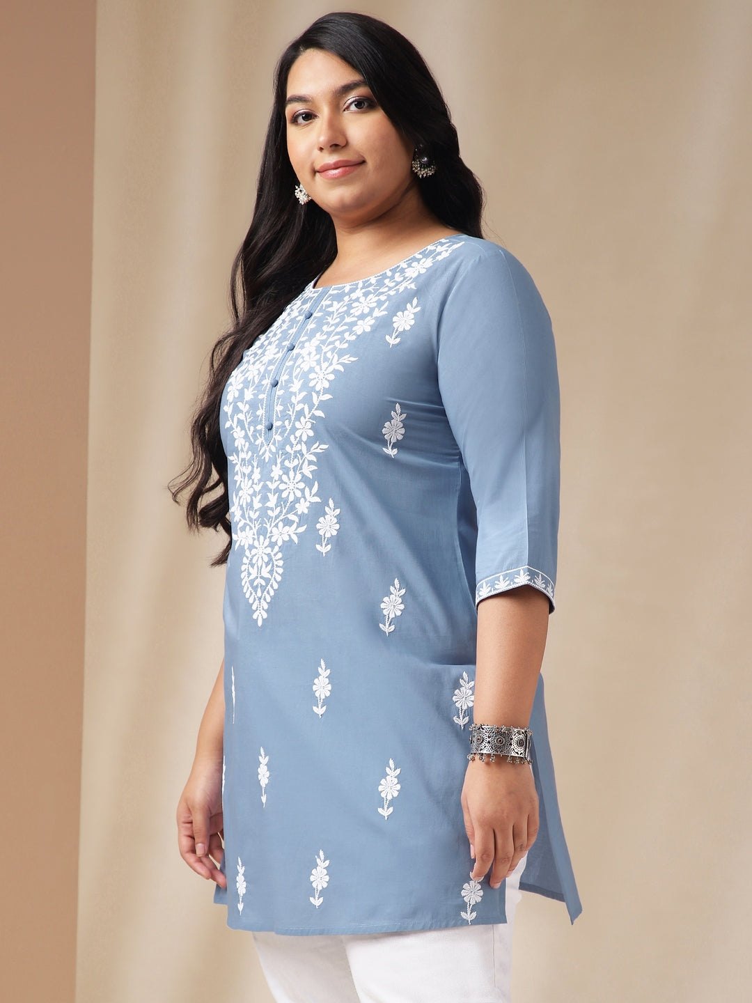 Janasya Regular Cambric Blue Embroidered Round Neck Tunic | Swadesiicart